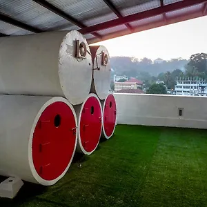 Guest house Clock, Kandy