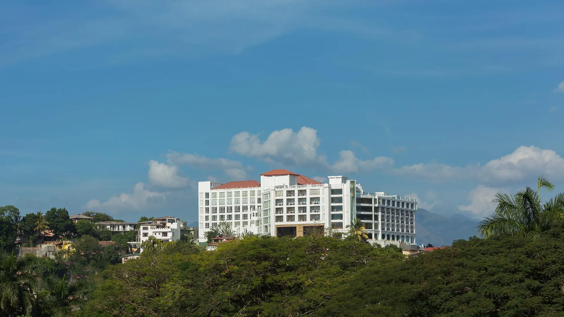 The Grand Kandyan Hotel